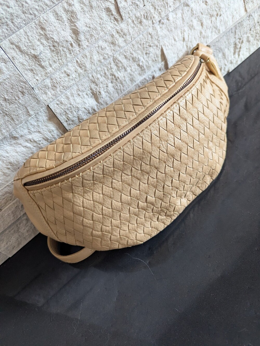 Mandrn Woven Atlas Sand Crossbody